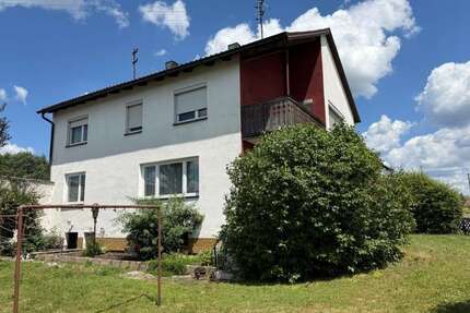 Haus zum Kaufen in Wiesau 90.000,00 € 164 m²