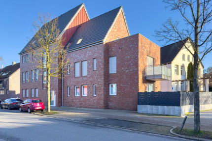 Helle Dachgeschosswohnung mit Balkon und Aufzug in Alt-Marl