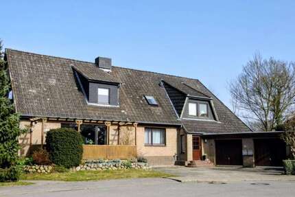 Haus zum Kaufen in Wahlstedt 425.000,00 € 255 m²