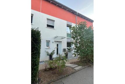 Modernes Reihenmittelhaus mit Garten, Garage und Stellplatz - Herrenberg