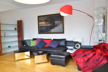 Möblierte Wohnung - 3 Zimmer, Terasse, Pool, Stellplatz, Internet - Berlin Charlottenburg-Wilmersdorf