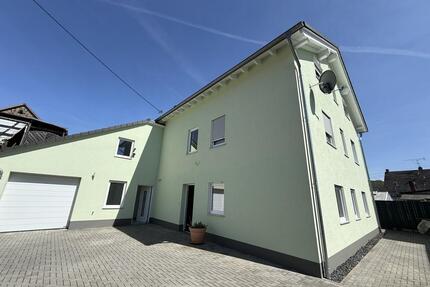 Moderne Erdgeschosswohnung mit Terrasse und Außenstellplatz in Bassenheim zu vermieten! Ab 01.05! - Urmitz