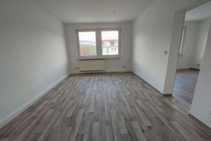 Wohnung zum Mieten in Suhl 299,74 € 46.61 m²