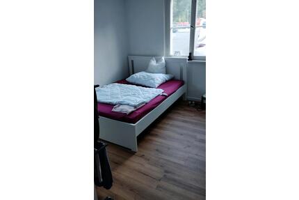 3er WG Zimmer - 350,00&nbsp;EUR Kaltmiete, ca.&nbsp; 15,00&nbsp;m&sup2; in Sigmaringendorf (PLZ: 72517)