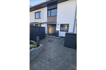 Top-modernisiertes Stadthaus mit hochwertiger Ausstattung - Reinbek