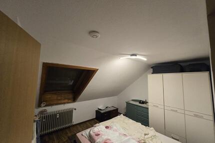 4-Zimmer Dachgeschosswohnung mit Balkon & Stellplatz – 61 m² - Leonberg