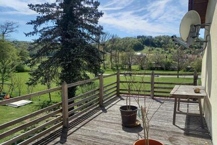 Helle Wohnung, schöner Ausblick, befristete Miete (6 - 18 Monate) - Oberaurach