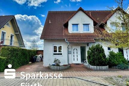 Ein-Zweifamilienhaus in Obermichelbach