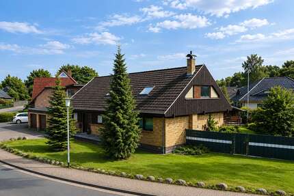 Haus zum Kaufen in Oldenburg 389.000,00 € 219 m²