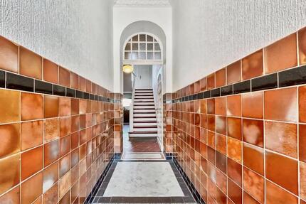 Charmante Dachgeschosswohnung mit Altbauflair in zentraler Lage v - Rheinberg