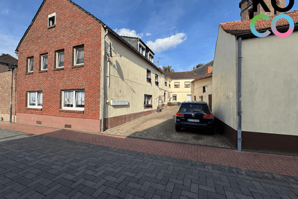 Haus zum Kaufen in Niederkrüchten 299.000,00 € 332.55 m²