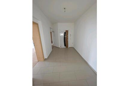 100m2, 3 Zimmer Wohnung zu vermieten - Lüdenscheid