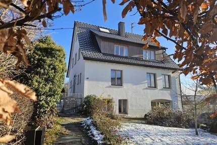 Wohnen in idyllischer Umgebung - 549.000,00&nbsp;EUR Kaufpreis, ca.&nbsp; 184,00&nbsp;m&sup2;&nbsp;Wohnfl&auml;che in Rosenfeld Leidringen (PLZ: 72348)