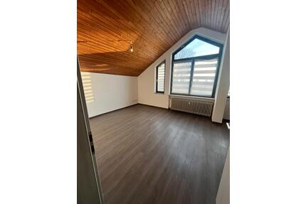 2 Zimmer DG Whg in Allersberg zu vermieten