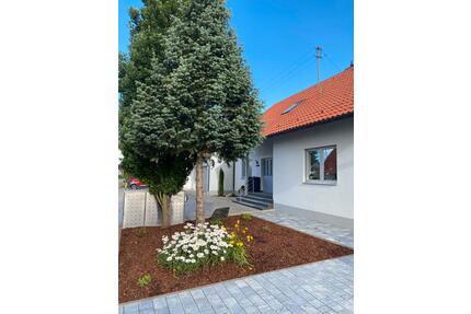 Einfamilienhaus mit Einliegerwohnung - Affing