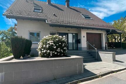 Freistehendes Einfamilienhauses mit Einliegerwohnung. - Neckarsteinach
