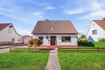 Haus zum Kaufen in Hemmoor 180.000,00 € 113 m²