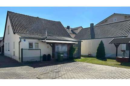 Haus zum Kaufen in Schwandorf 135.000,00 € 58.22 m²