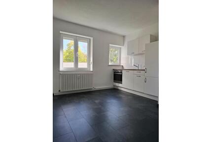 Vermietet wird eine 2 Zimmer Wohnung mit Garage und Stellplatz - Kempten (Allgäu) Auf dem Lindenberg