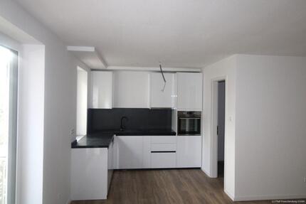 Moderne 2-Zimmer-Neubauwohnung (KfW 40) mit Balkon & Stellplatz i - Walldürn