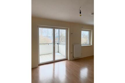 4-Zi.-Wohnung Wellingdorf zwei Balkone Fördeblick zu vermieten - Kiel Ellerbek