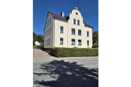 Wohnung zum Mieten in Niederwürschnitz 325,00 € 48 m²