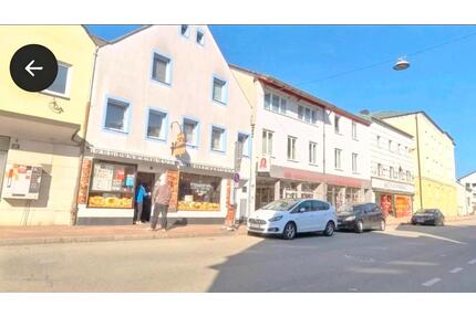Wohn und Geschäftshaus in Toplage mit ca. 3500€ Mieteinnahmen. - Vilsbiburg