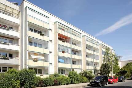 Wohnung zum Mieten in Neubrandenburg 371,00 € 62.93 m²