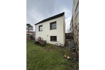 Ruhiges Hinterhaus mit Garten – 4 Zimmer, ca. 100 m² – Bremer Straße - Osnabrück Fledder