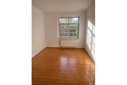 Wohnung zum Mieten in Halle (Saale) 400,00 € 41 m²