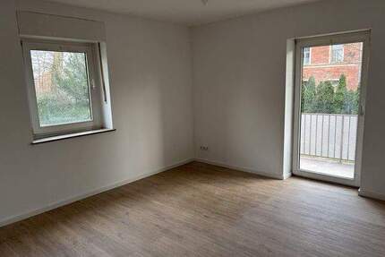 Sehr schöne, gut geschnittene und anspruchsvoll renovierte 2-Zimmer-Wohnung in NeunkirchenS. - Neunkirchen am Sand