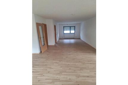 4-Zimmer-Wohnung in Karlstein - 1.300,00&nbsp;EUR Kaltmiete, ca.&nbsp; 110,00&nbsp;m&sup2; in Alzenau (PLZ: 63755)