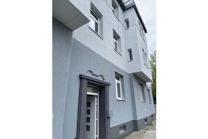 4- Zimmer-Wohnung – saniert mit Balkon, Fußbodenheizung und Gästebad - Magdeburg Leipziger Straße