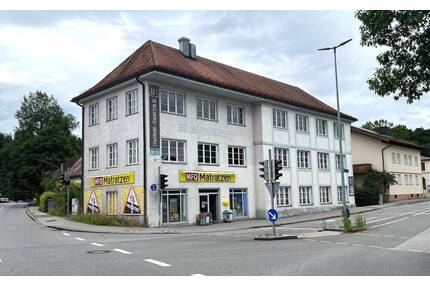 *****Markante Lage an Haupteinfallstraße, zentrumsnah: Laden- u. Austellungsfläche - Traunstein