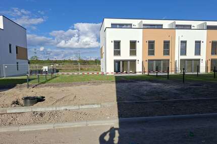 Haus zum Mieten in Neuenhagen 2.350,00 € 133 m²