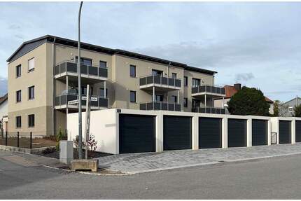 Neubau 3-Zimmer-Wohnung mit Terrasse und Gartenanteil und Garage - Vohenstrauß
