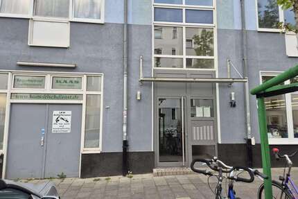 Wohnung zum Mieten in Düsseldorf 600,00 € 27.11 m²