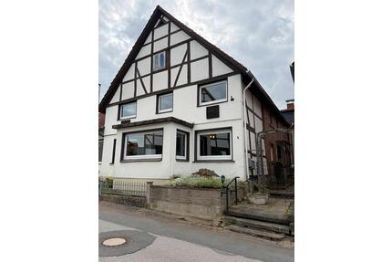 Einfamilienhaus zuvermieten 6Zimmer und Garten Im Hemmendorf - Salzhemmendorf