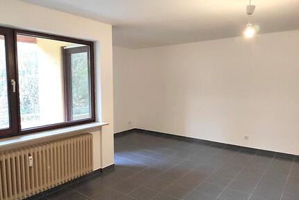 Gepflegte 2-Zimmer-Wohnung mit Balkon in Dudweiler (Uninähe) - Saarbrücken