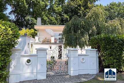 Haus zum Kaufen in Schwerin 329.000,00 € 93.69 m²
