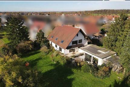 Großzügiges Einfamilienhaus im Gartenparadies mit zusätzlichem Bebauungspotenzial - Schutterwald