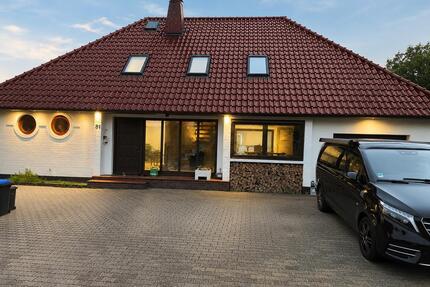 Exklusives Einfamilienhaus mit Wasserzugang, mediterraner Terrass - Glückstadt
