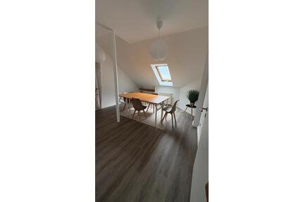 Raum für Praxis oder Büro - 400,00&nbsp;EUR Kaltmiete, ca.&nbsp; 76,00&nbsp;m&sup2; in Höchstadt an der Aisch (PLZ: 91315)