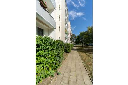 Wohnung zum Mieten in Schönebeck 312,57 € 56.83 m²