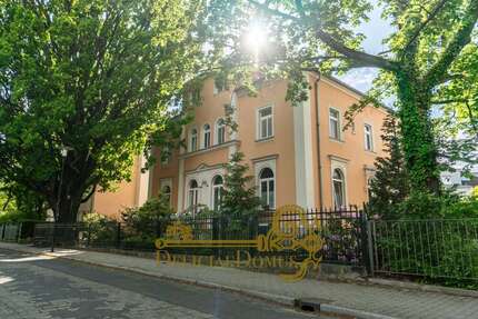 Haus zum Kaufen in Dresden 1.590.000,00 € 300 m²