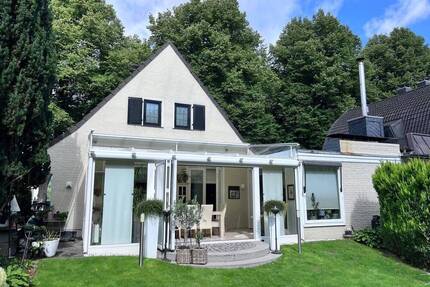 Sehr gepflegtes und gemütliches Einfamilienhaus mit wunderschönem Garten in Bad Schwartau