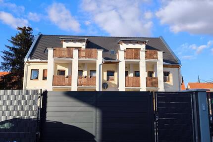 moderne 2-Raumwohnung mit Balkon in ruhiger Lage - Burg