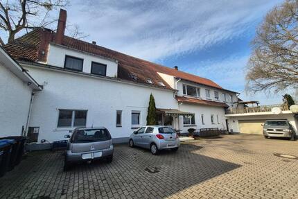Großzügig wohnen ! - 950,00&nbsp;EUR Kaltmiete, ca.&nbsp; 190,00&nbsp;m&sup2; in Lübbecke (PLZ: 32312)