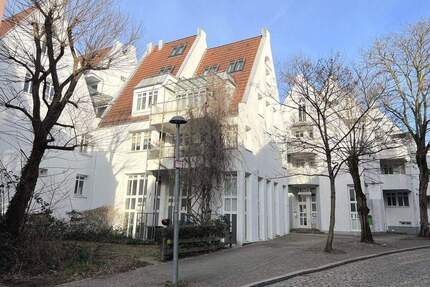 PURNHAGEN-IMMOBILIEN - 2-Zimmer-Eigentumswohnung mit Loggia im Herzen des alten Vegesack! - Bremen