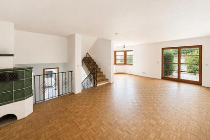 Besondere 5-Zimmer-Doppelhaushälfte in Top-Lage am Kellerwald - Forchheim